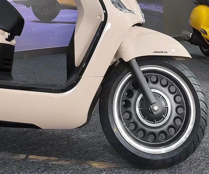 Xe ga dáng cổ của Honda chính thức mở bán: Thiết kế đỉnh như SH Mode, có ABS 2 kênh - ăn xăng không tới 2 lít/100 km- Ảnh 8. Xe ga dáng cổ của Honda chính thức mở bán: Thiết kế đỉnh như SH Mode, có ABS 2 kênh - ăn xăng không tới 2 lít/100 km- Ảnh 8.