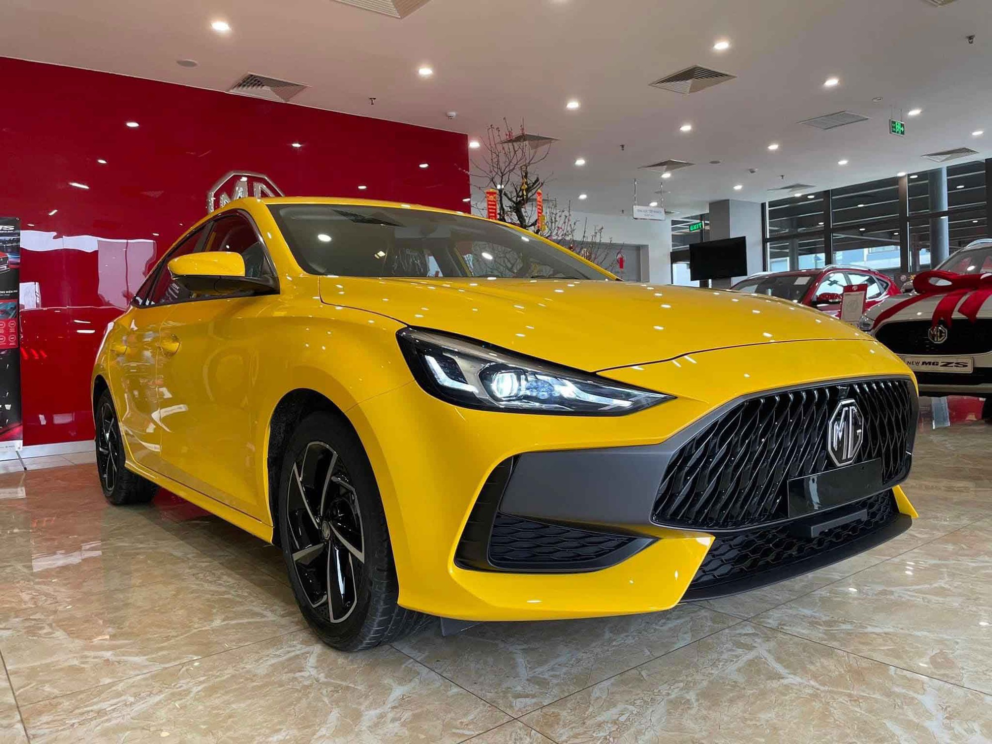 Chủ showroom xe cũ nói gì về việc thu mua xe Trung Quốc đã qua sử dụng?- Ảnh 4. Chủ showroom xe cũ nói gì về việc thu mua xe Trung Quốc đã qua sử dụng?- Ảnh 4.