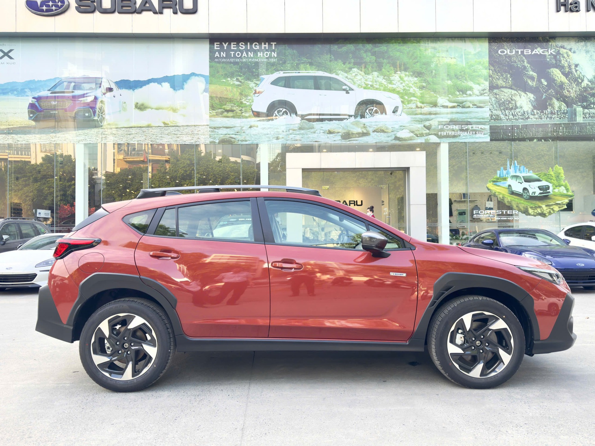 Subaru Crosstrek giảm tới 139 triệu đồng tại đại lý: Bản hybrid giảm nhiều nhất nhưng vẫn đắt ngang Santa Fe tầm trung- Ảnh 3. Subaru Crosstrek giảm tới 139 triệu đồng tại đại lý: Bản hybrid giảm nhiều nhất nhưng vẫn đắt ngang Santa Fe tầm trung- Ảnh 3.