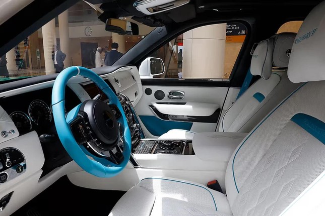 Dubai sử dụng Rolls-Royce Cullinan làm xe cảnh sát- Ảnh 3. Dubai sử dụng Rolls-Royce Cullinan làm xe cảnh sát- Ảnh 3.