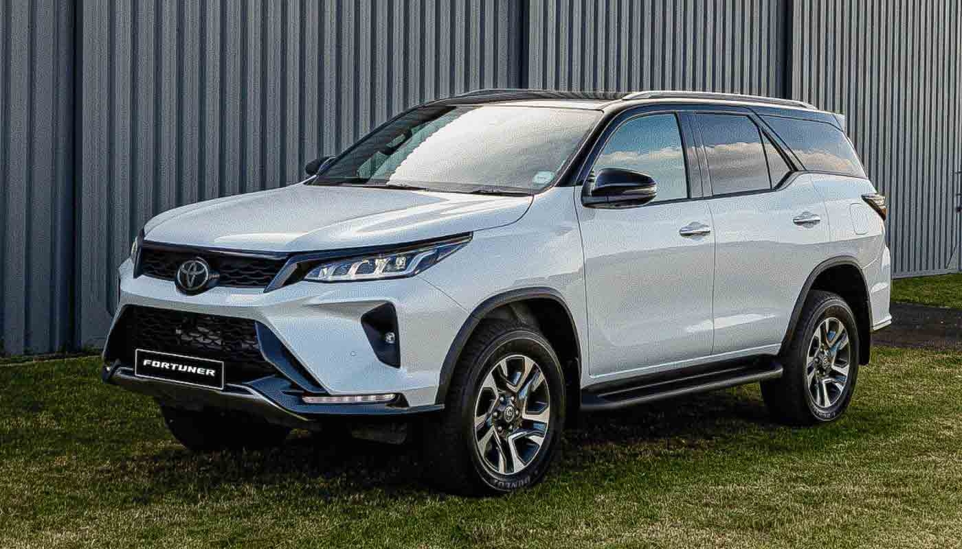 Toyota Fortuner 2025 ra mắt tháng sau: Lần đầu có bản hybrid, bổ sung ADAS, thiết kế thay đổi nhẹ- Ảnh 2. Toyota Fortuner 2025 ra mắt tháng sau: Lần đầu có bản hybrid, bổ sung ADAS, thiết kế thay đổi nhẹ- Ảnh 2.