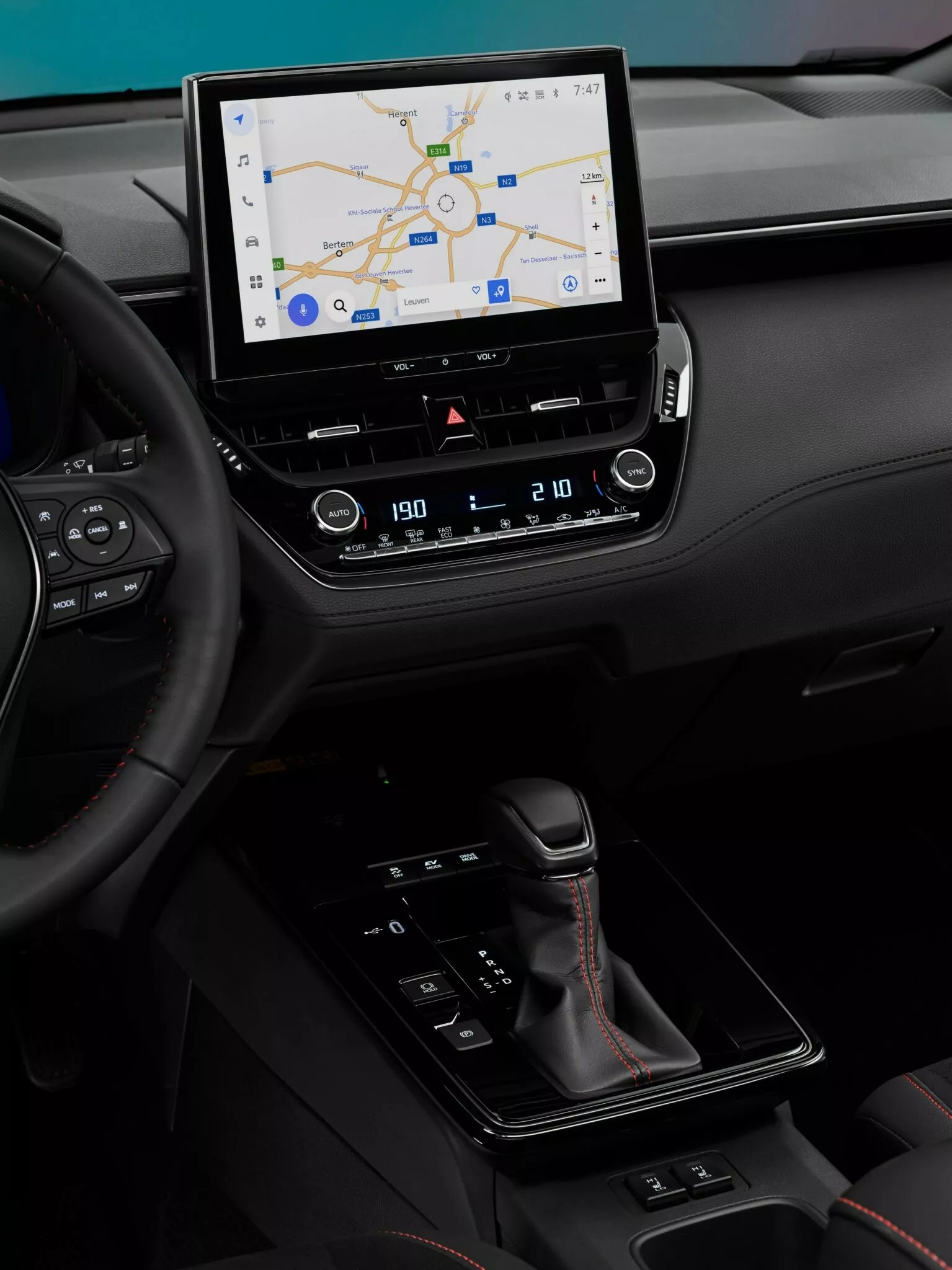 Toyota Corolla Cross 2026 ra mắt: Đèn LED mới, mâm mới, màn hình lớn, máy hybrid mạnh hơn, có bản thể thao, về Việt Nam dễ hot- Ảnh 17. Toyota Corolla Cross 2026 ra mắt: Đèn LED mới, mâm mới, màn hình lớn, máy hybrid mạnh hơn, có bản thể thao, về Việt Nam dễ hot- Ảnh 17.