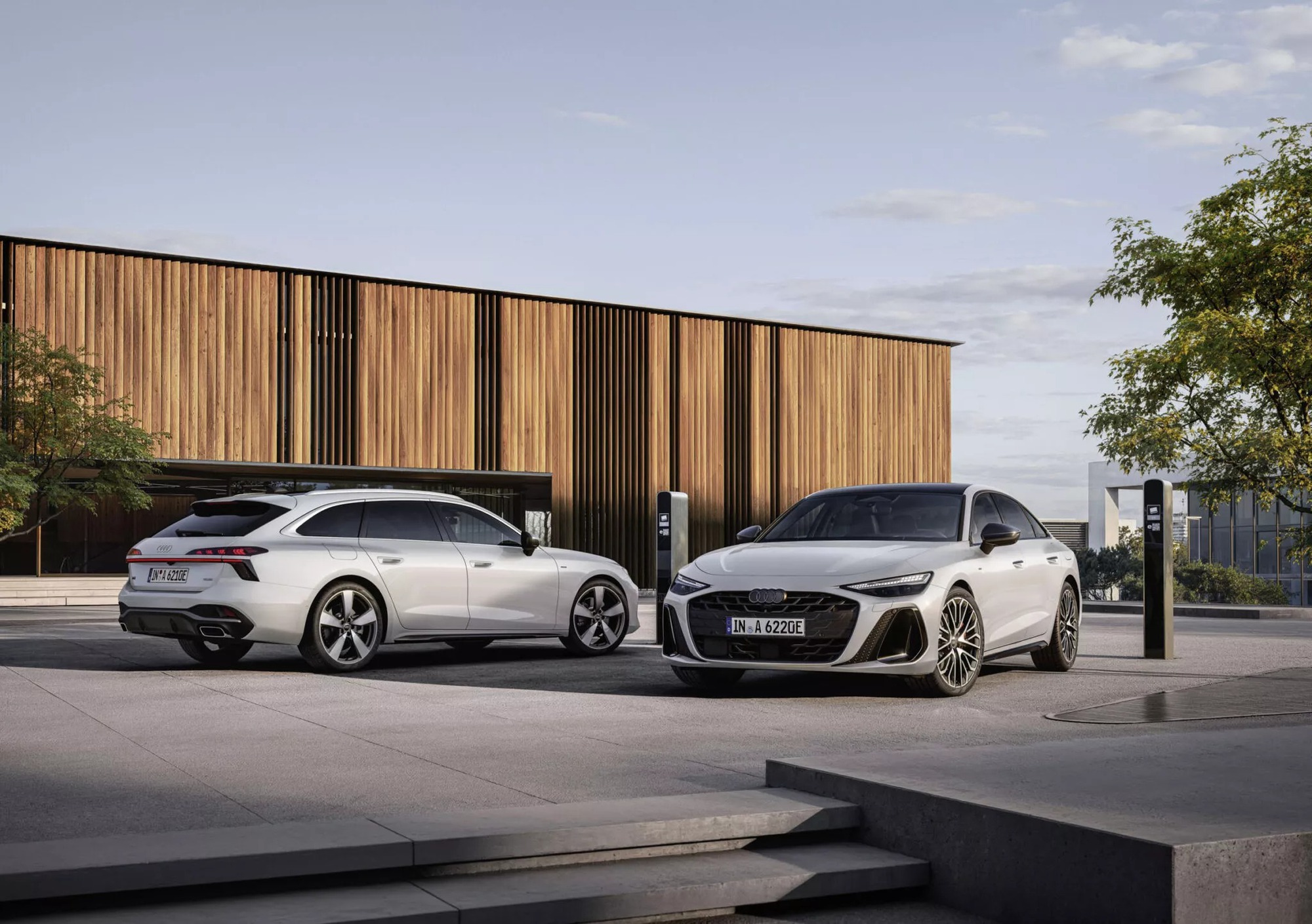 Audi A6 2025 thêm bản PHEV: Pin lớn hơn, chạy 111km không cần xăng, động cơ xăng sạc điện được khi cần- Ảnh 2. Audi A6 2025 thêm bản PHEV: Pin lớn hơn, chạy 111km không cần xăng, động cơ xăng sạc điện được khi cần- Ảnh 2.