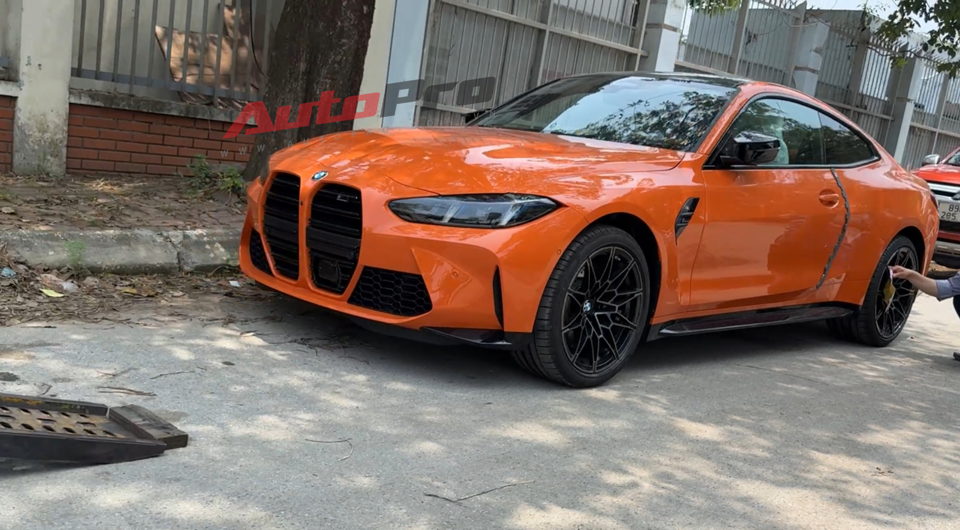 BMW M3, M4 đời mới chính hãng đầu tiên về Việt Nam: Mạnh hơn 500hp, màu cực nổi, riêng option đã tới 1,4 tỷ đồng- Ảnh 2. BMW M3, M4 đời mới chính hãng đầu tiên về Việt Nam: Mạnh hơn 500hp, màu cực nổi, riêng option đã tới 1,4 tỷ đồng- Ảnh 2.