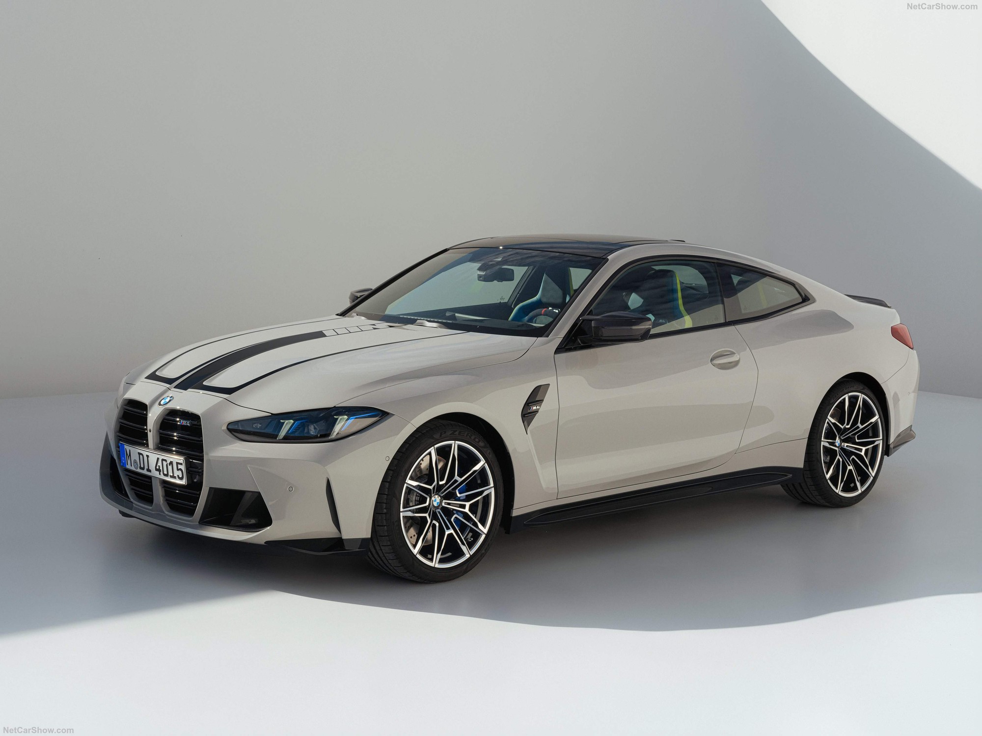 BMW M3, M4 đời mới chính hãng đầu tiên về Việt Nam: Mạnh hơn 500hp, màu cực nổi, riêng option đã tới 1,4 tỷ đồng- Ảnh 8. BMW M3, M4 đời mới chính hãng đầu tiên về Việt Nam: Mạnh hơn 500hp, màu cực nổi, riêng option đã tới 1,4 tỷ đồng- Ảnh 8.