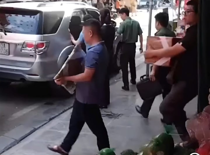 TikToker Lê Việt Hùng bị bắt- Ảnh 1. TikToker Lê Việt Hùng bị bắt- Ảnh 1.