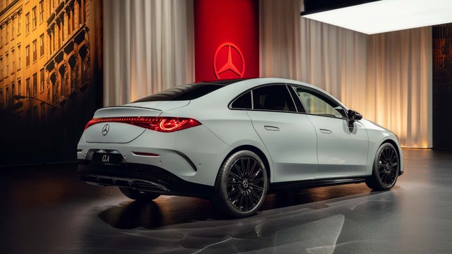 Xe điện mới của Mercedes-Benz gặp rắc rối về sạc- Ảnh 2. Xe điện mới của Mercedes-Benz gặp rắc rối về sạc- Ảnh 2.