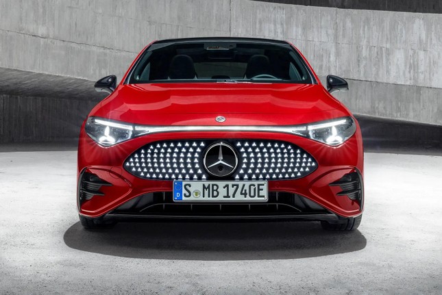 Xe điện mới của Mercedes-Benz gặp rắc rối về sạc- Ảnh 1. Xe điện mới của Mercedes-Benz gặp rắc rối về sạc- Ảnh 1.