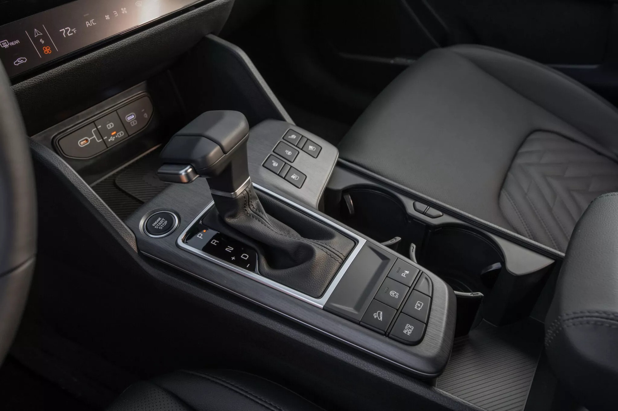Kia Sportage 2025 chốt giá: Quy đổi từ 745 triệu đồng, thay đổi thiết kế, thêm tính năng ADAS, nâng hộp số lên 8 cấp- Ảnh 15. Kia Sportage 2025 chốt giá: Quy đổi từ 745 triệu đồng, thay đổi thiết kế, thêm tính năng ADAS, nâng hộp số lên 8 cấp- Ảnh 15.
