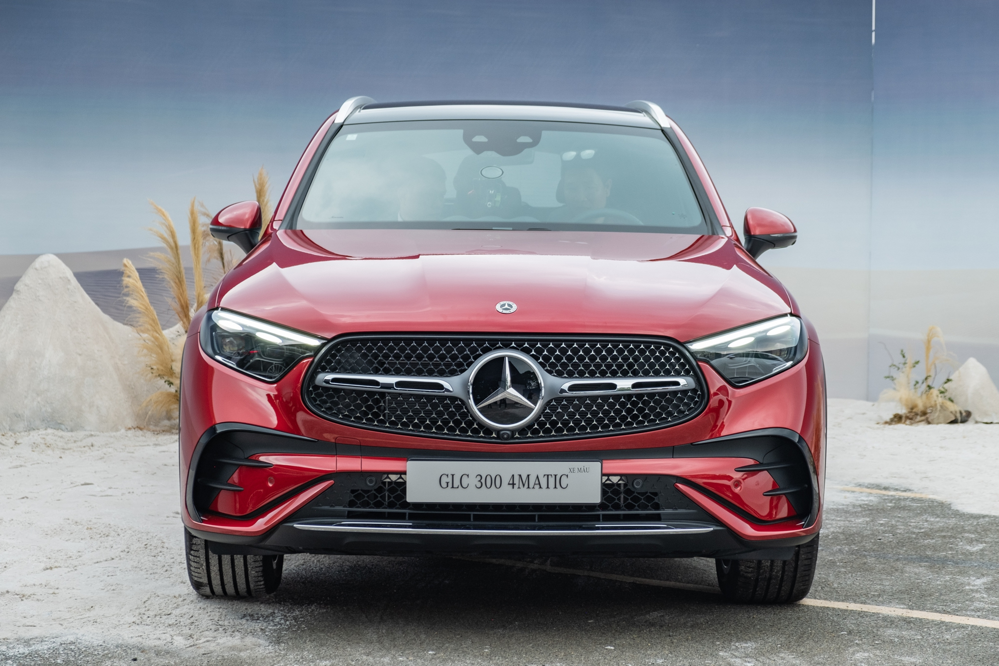 Ngày này năm xưa: Tròn 2 năm Mercedes-Benz GLC thế hệ thứ hai ra mắt Việt Nam, giá tăng đáng kể nhưng vẫn duy trì sức hút- Ảnh 3.