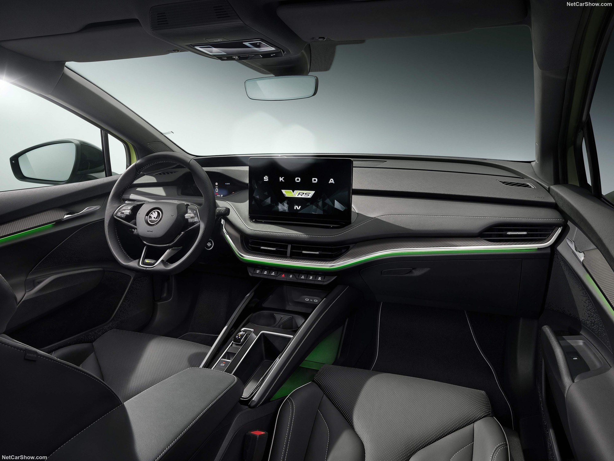 Skoda Enyaq tiếp tục lộ diện tại Việt Nam: Là bản cao nhất, động cơ điện mạnh 340 mã lực, chạy 542km/sạc, có biến thể SUV coupe, không phải thế hệ mới nhất- Ảnh 16. Skoda Enyaq tiếp tục lộ diện tại Việt Nam: Là bản cao nhất, động cơ điện mạnh 340 mã lực, chạy 542km/sạc, có biến thể SUV coupe, không phải thế hệ mới nhất- Ảnh 16.