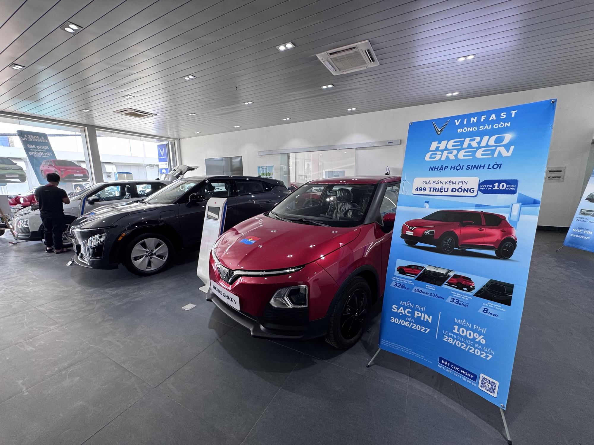 Sức mua xe điện tăng, xe xăng giảm- Ảnh 1. Sức mua xe điện tăng, xe xăng giảm- Ảnh 1.