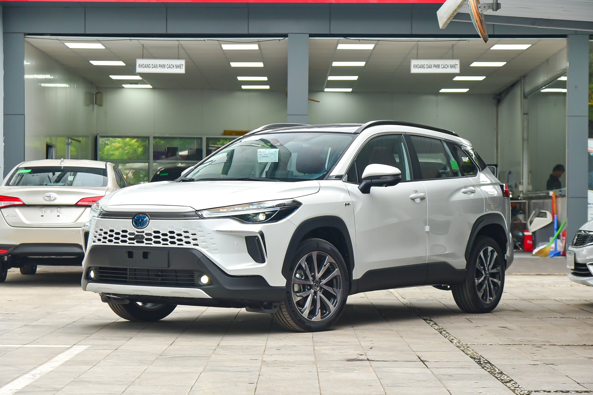 Xe hybrid tháng 5/2025: Corolla Cross quay lại vị trí dẫn đầu, XL7 vượt Innova Cross, CR-V vượt Camry- Ảnh 1. Xe hybrid tháng 5/2025: Corolla Cross quay lại vị trí dẫn đầu, XL7 vượt Innova Cross, CR-V vượt Camry- Ảnh 1.