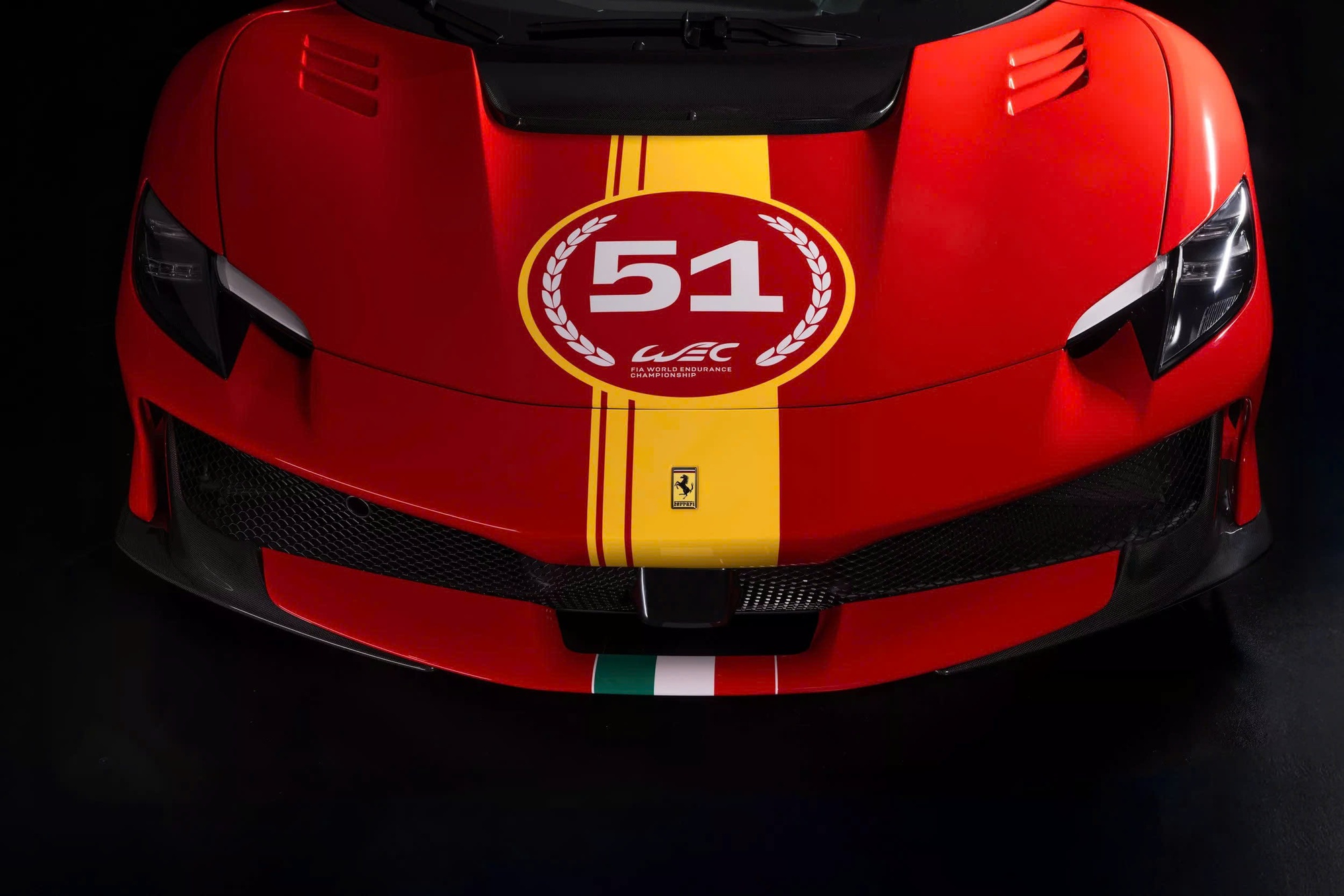 Ferrari ra mắt siêu xe mới nhất nhưng bạn không thể mua được nếu không làm nghề này- Ảnh 3. Ferrari ra mắt siêu xe mới nhất nhưng bạn không thể mua được nếu không làm nghề này- Ảnh 3.