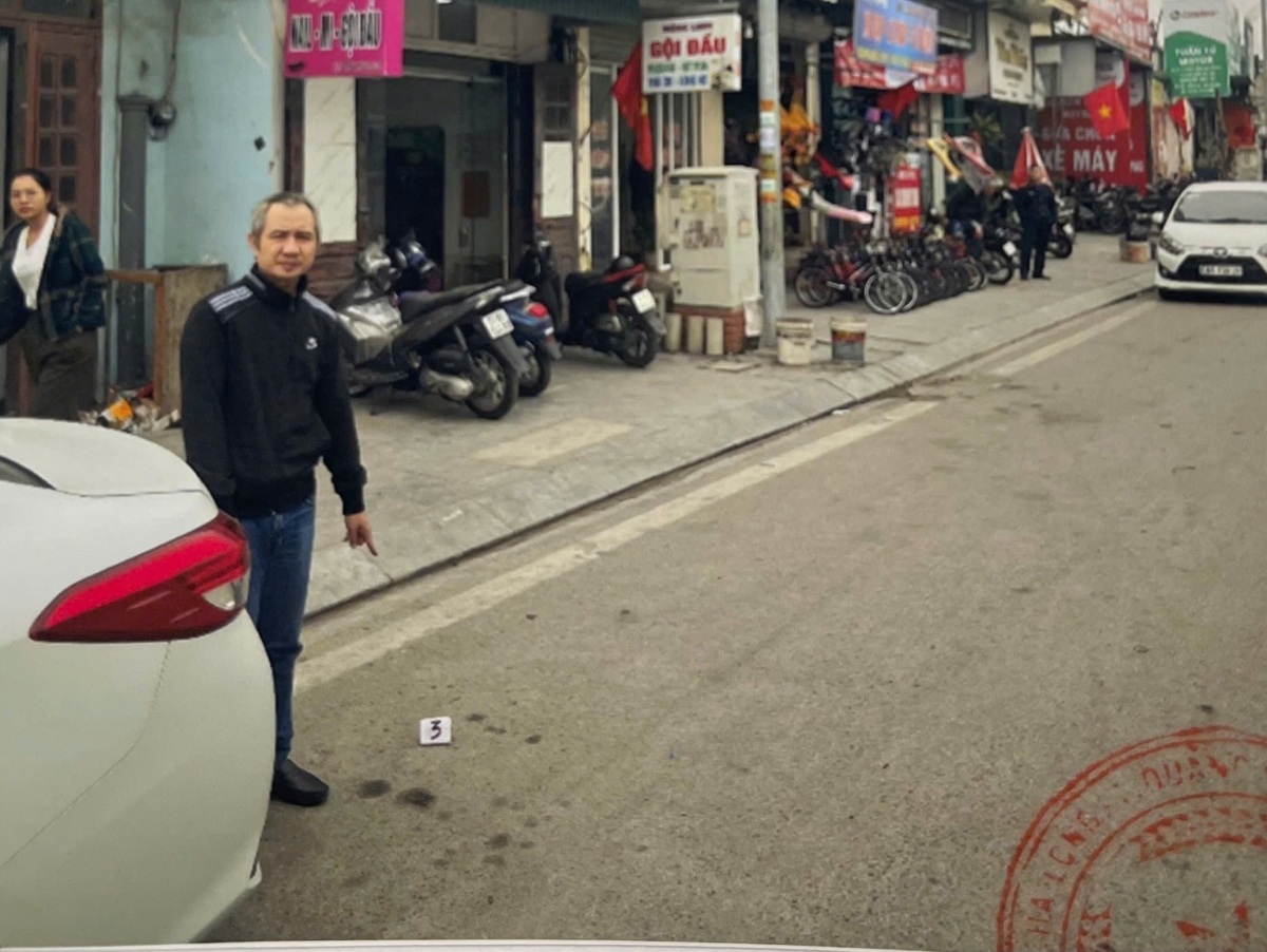Lợi dụng lòng tin của chủ xe, tài xế mang ô tô đi “cắm” để cá độ bóng đá- Ảnh 1. Lợi dụng lòng tin của chủ xe, tài xế mang ô tô đi “cắm” để cá độ bóng đá- Ảnh 1.