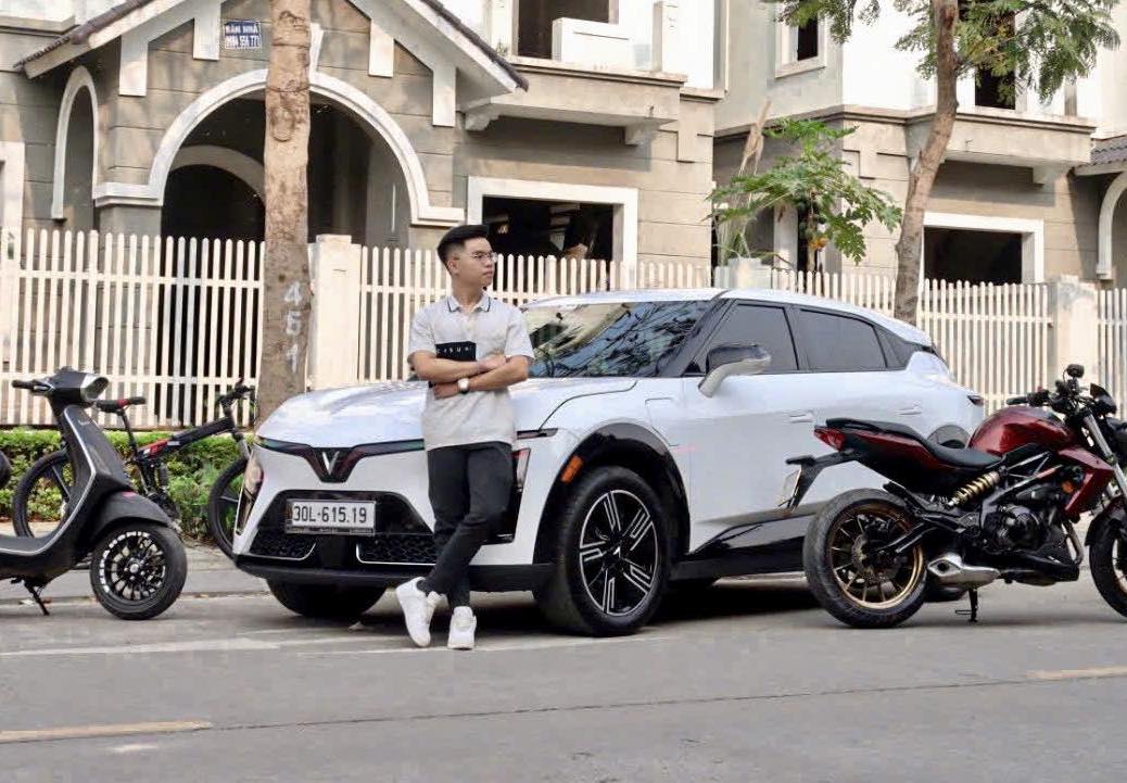 Gen Z xuyên Việt bằng VinFast VF 7: ‘Hết 200k, 3 đời xe Nhật không dám chơi xa, giờ 3 tháng đi 20.000km’- Ảnh 3. Gen Z xuyên Việt bằng VinFast VF 7: ‘Hết 200k, 3 đời xe Nhật không dám chơi xa, giờ 3 tháng đi 20.000km’- Ảnh 3.