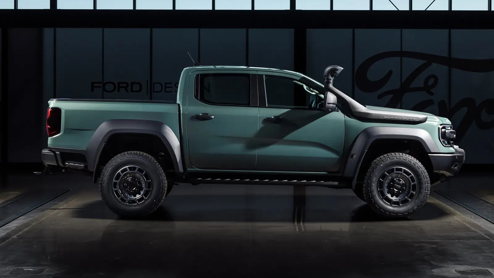 Ford Ranger 'siêu trường' giá gấp đôi bản thường, vẫn phải thêm tiền để có 'thùng hàng' đúng nghĩa, máy V6 chỉ 206 mã lực, kéo được 4,5 tấn hàng- Ảnh 6.