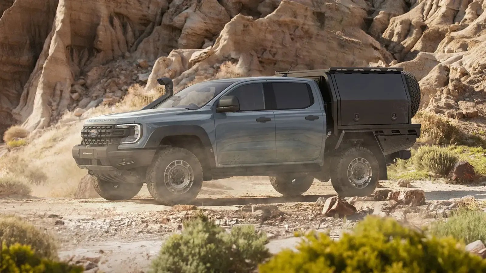 Ford Ranger 'siêu trường' giá gấp đôi bản thường, vẫn phải thêm tiền để có 'thùng hàng' đúng nghĩa, máy V6 chỉ 206 mã lực, kéo được 4,5 tấn hàng- Ảnh 4. Ford Ranger 'siêu trường' giá gấp đôi bản thường, vẫn phải thêm tiền để có 'thùng hàng' đúng nghĩa, máy V6 chỉ 206 mã lực, kéo được 4,5 tấn hàng- Ảnh 4.