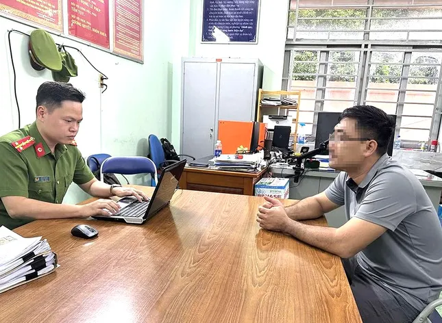 Lời khai người đàn ông đạp nữ tài xế xe ôm ở Bình Dương gây xôn xao- Ảnh 1.