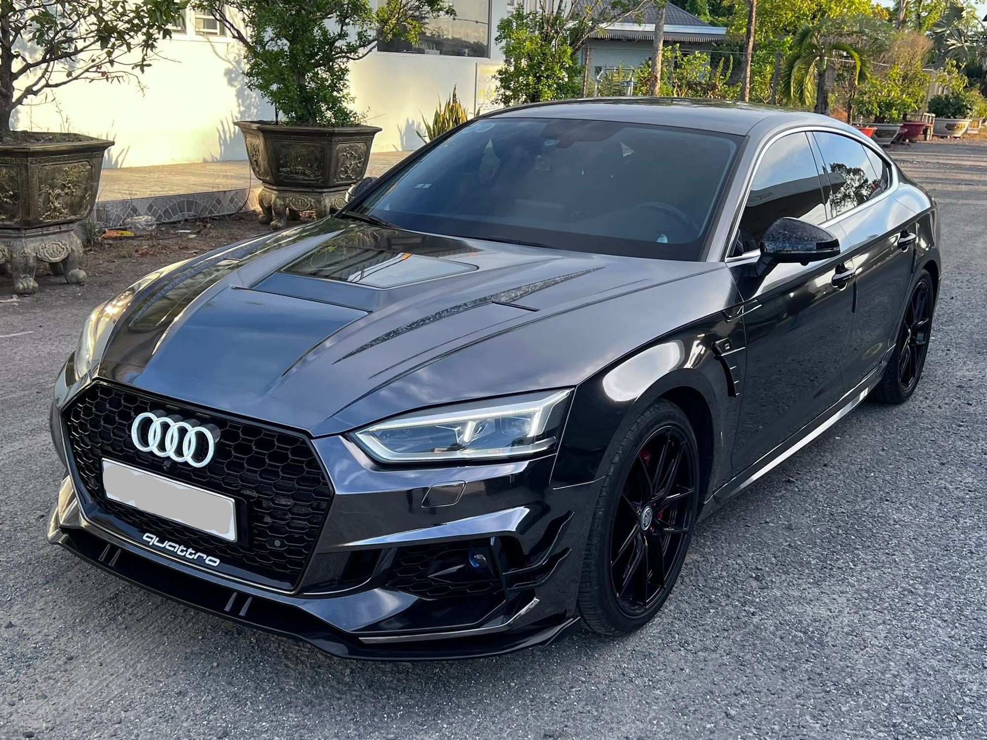 Chiếc Audi A5 phiên bản APEC giá 1,1 tỷ đồng này sẽ khiến người dùng phải cân nhắc thay vì mua Toyota Camry- Ảnh 3.