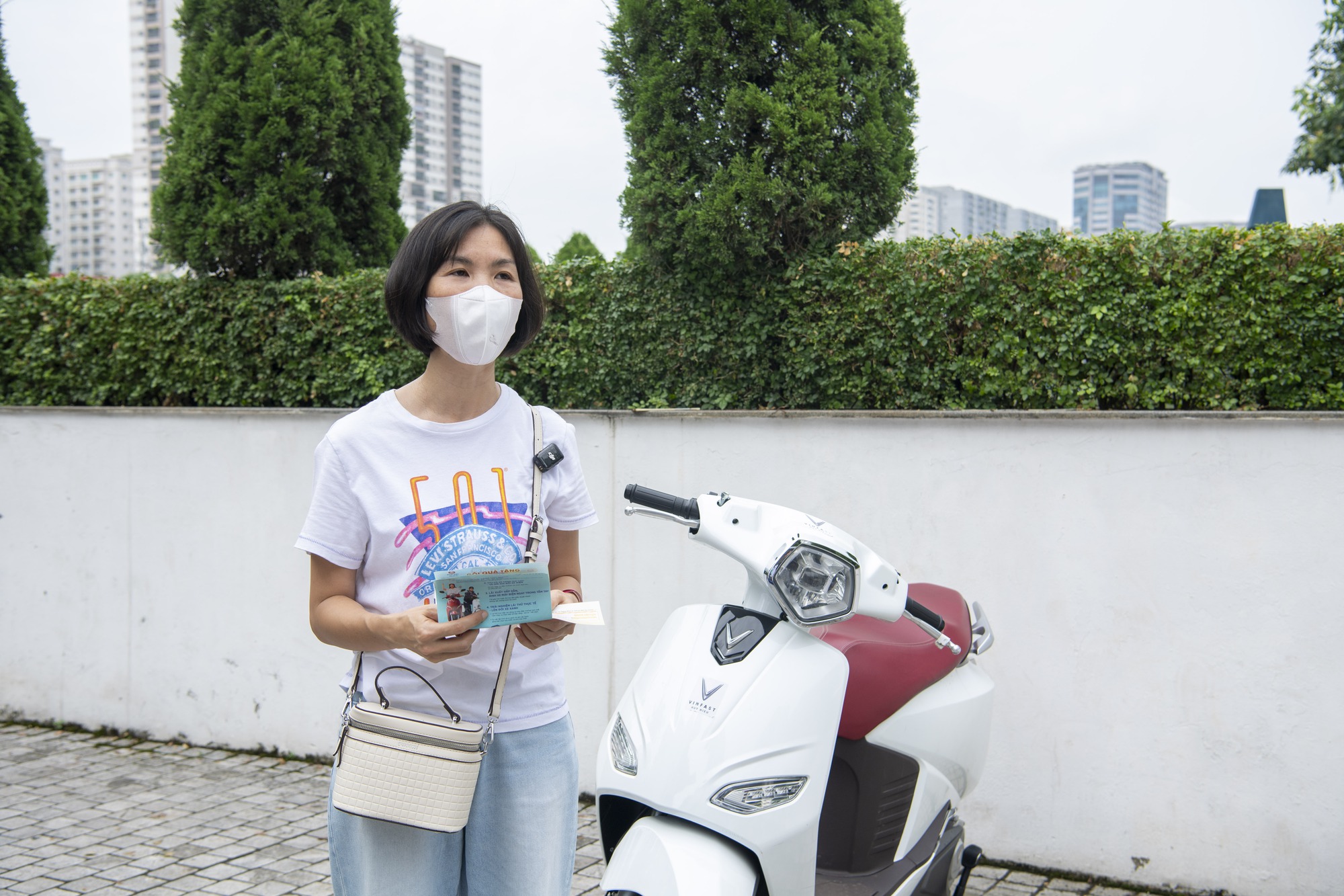 Dân chơi Hà thành mang cả Kawasaki đi ‘đổi xăng lấy điện’ VinFast, có kèo xe công nghệ nhanh 1 nốt nhạc- Ảnh 4. Dân chơi Hà thành mang cả Kawasaki đi ‘đổi xăng lấy điện’ VinFast, có kèo xe công nghệ nhanh 1 nốt nhạc- Ảnh 4.
