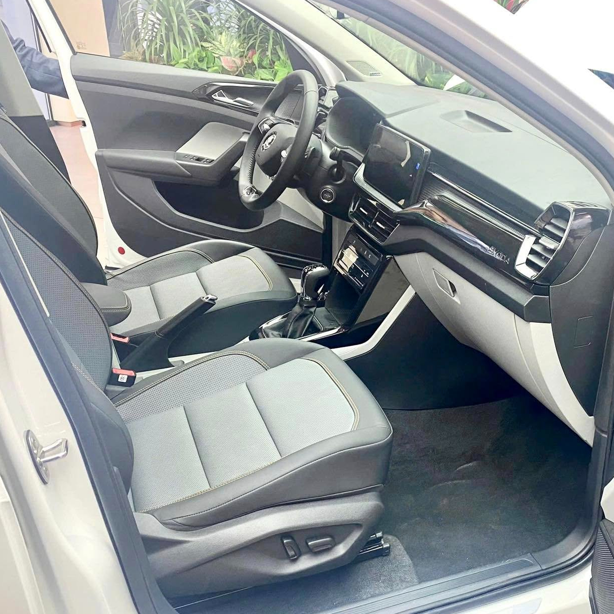 Ảnh thực tế 2 bản Skoda Kushaq tại Việt Nam: Giá dự kiến từ dưới 600 triệu đồng, ra mắt tháng này cạnh tranh Xforce, Creta- Ảnh 12.
