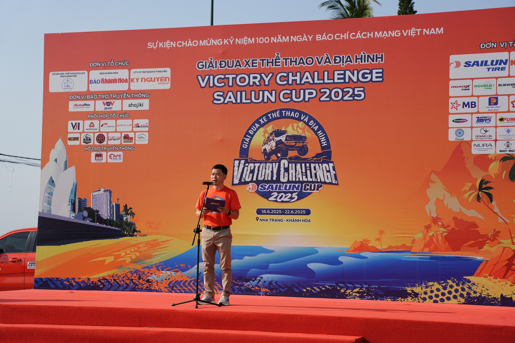 Khai màn giải đua xe ô tô địa hình Victory Challenge Sailun Cup 2025- Ảnh 2. Khai màn giải đua xe ô tô địa hình Victory Challenge Sailun Cup 2025- Ảnh 2.