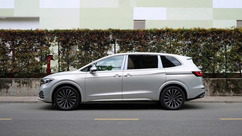 VW Viloran, Teramont X tăng giá mạnh tại Việt Nam, người mua vẫn tiết kiệm được trăm triệu nếu chọn đánh đổi một điều- Ảnh 6.