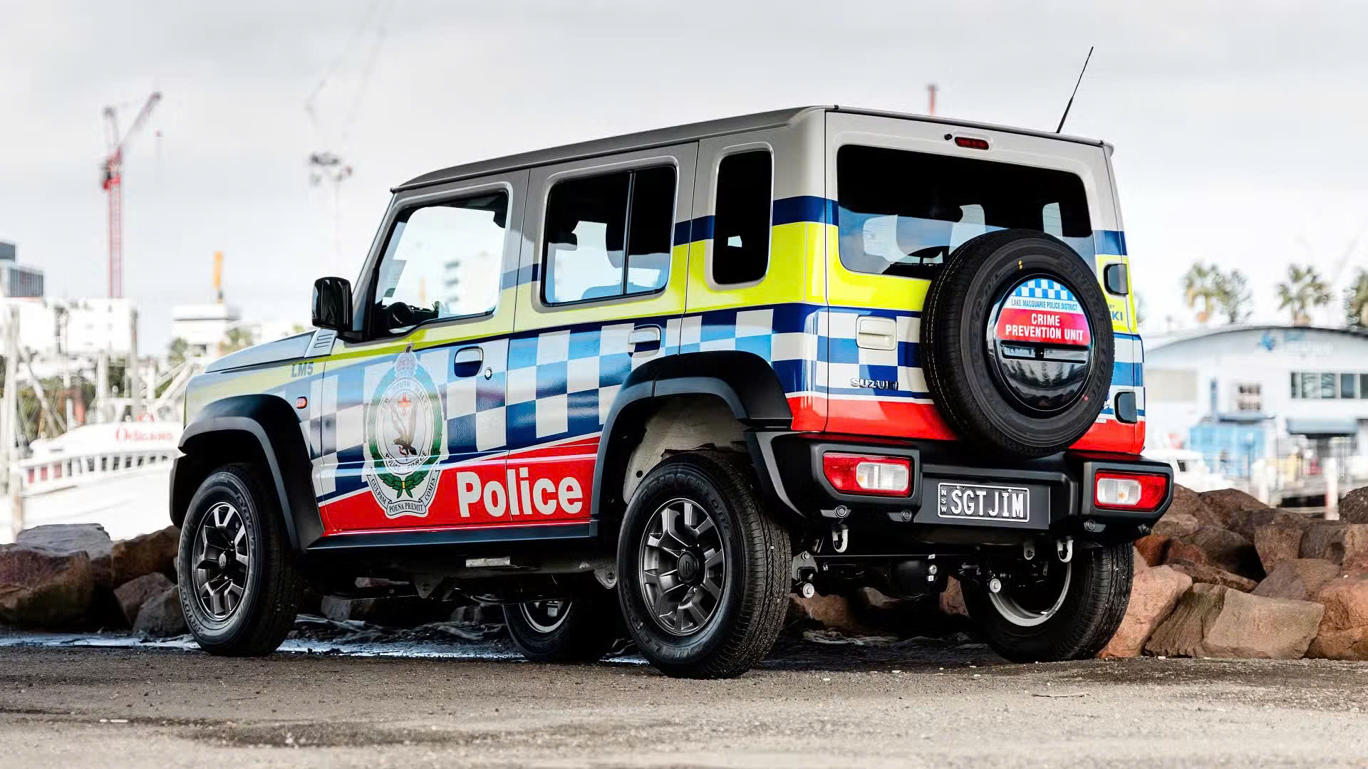 Cảnh sát quốc gia này 'tậu' Suzuki Jimny chỉ để... trưng bày- Ảnh 4. Cảnh sát quốc gia này 'tậu' Suzuki Jimny chỉ để... trưng bày- Ảnh 4.