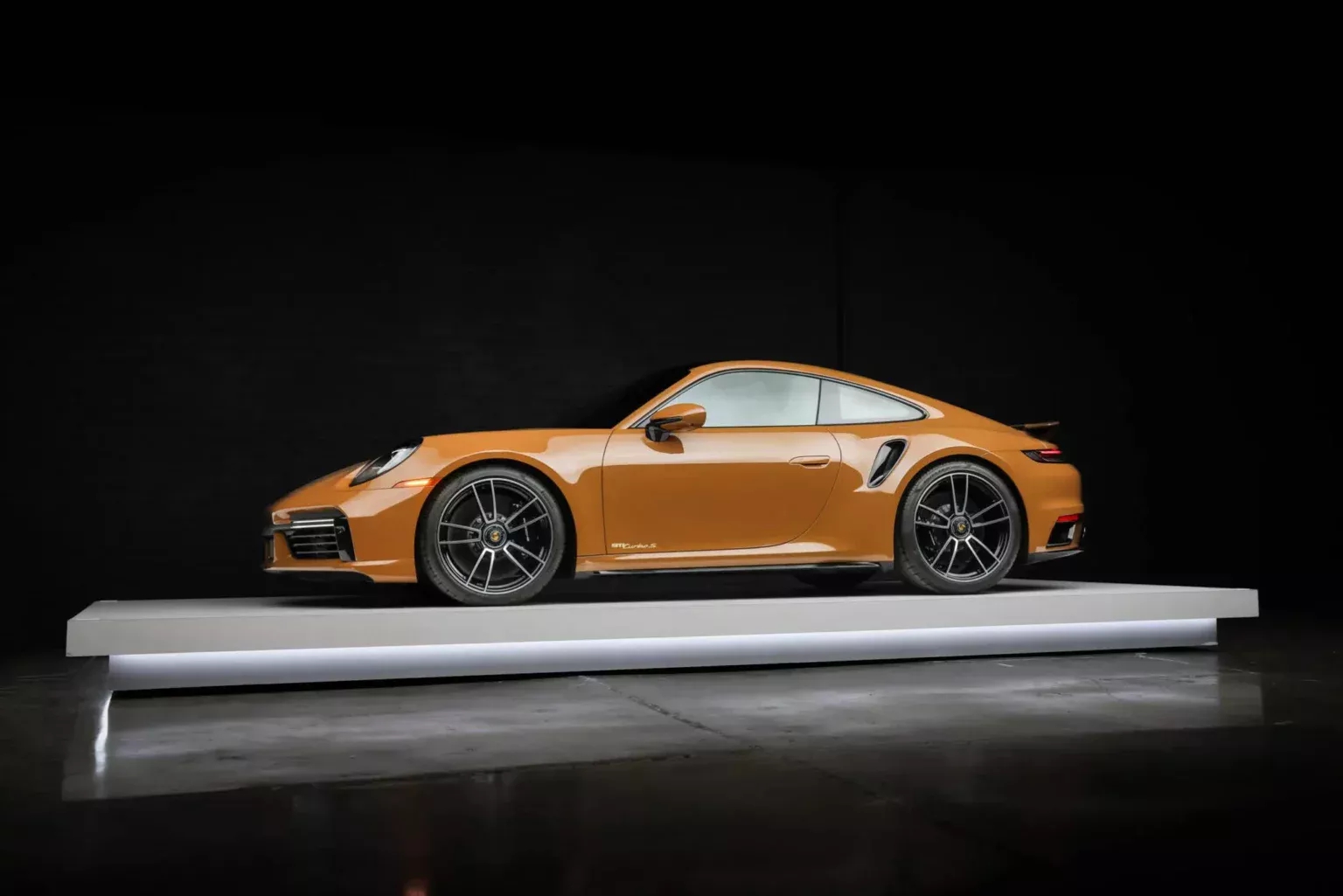 Người giàu chơi xe thế này thì càng giàu: Chủ xe Porsche 911 đi rồi bán lại vẫn lãi gần 700 triệu đồng nhờ 2 yếu tố- Ảnh 7.