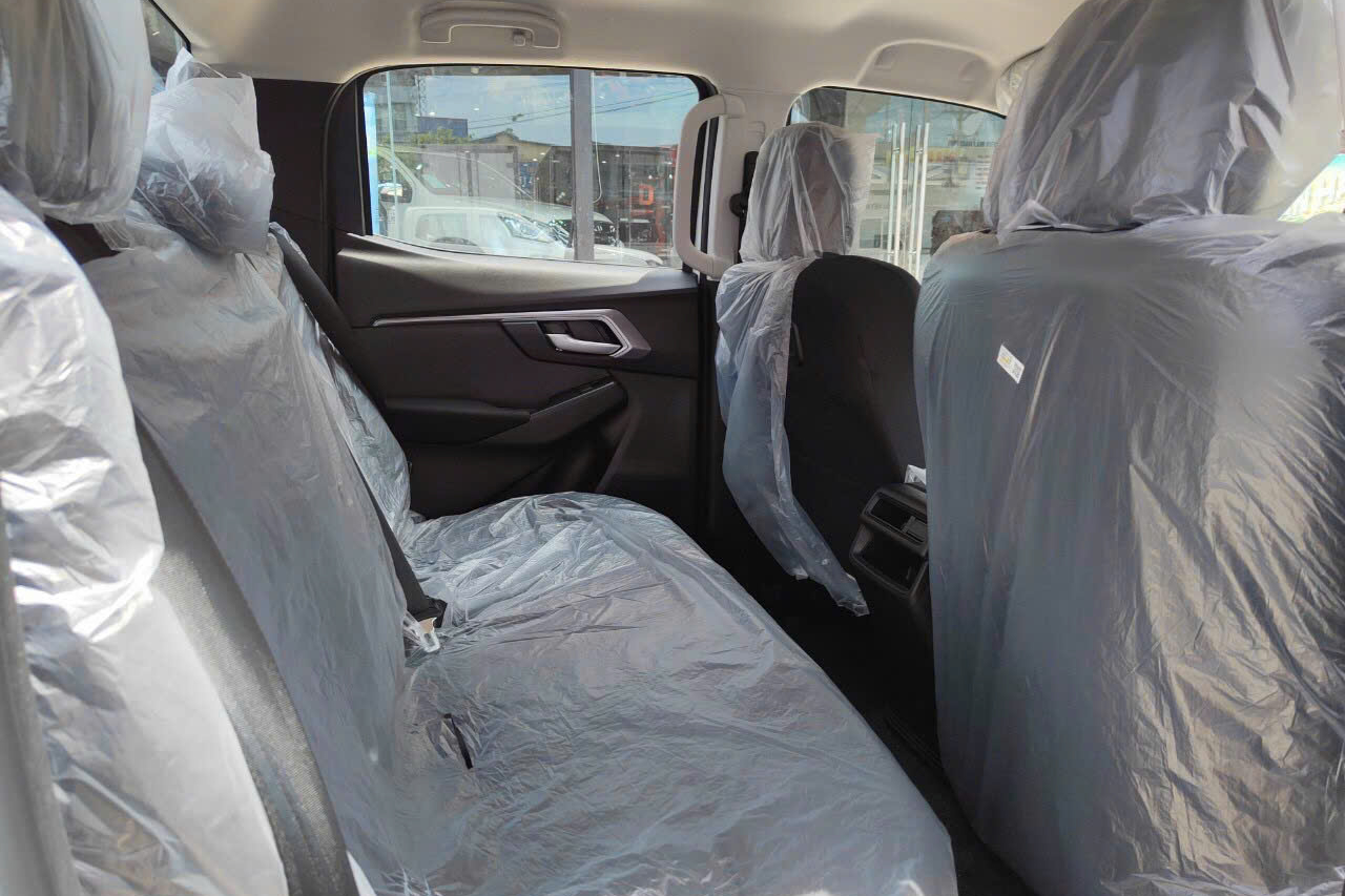 Isuzu D-Max dọn kho giảm 100 triệu đồng tại đại lý: Bản AT còn hơn 580 triệu, giá rẻ cho 'dân cày' không quan trọng mẫu mã- Ảnh 9.