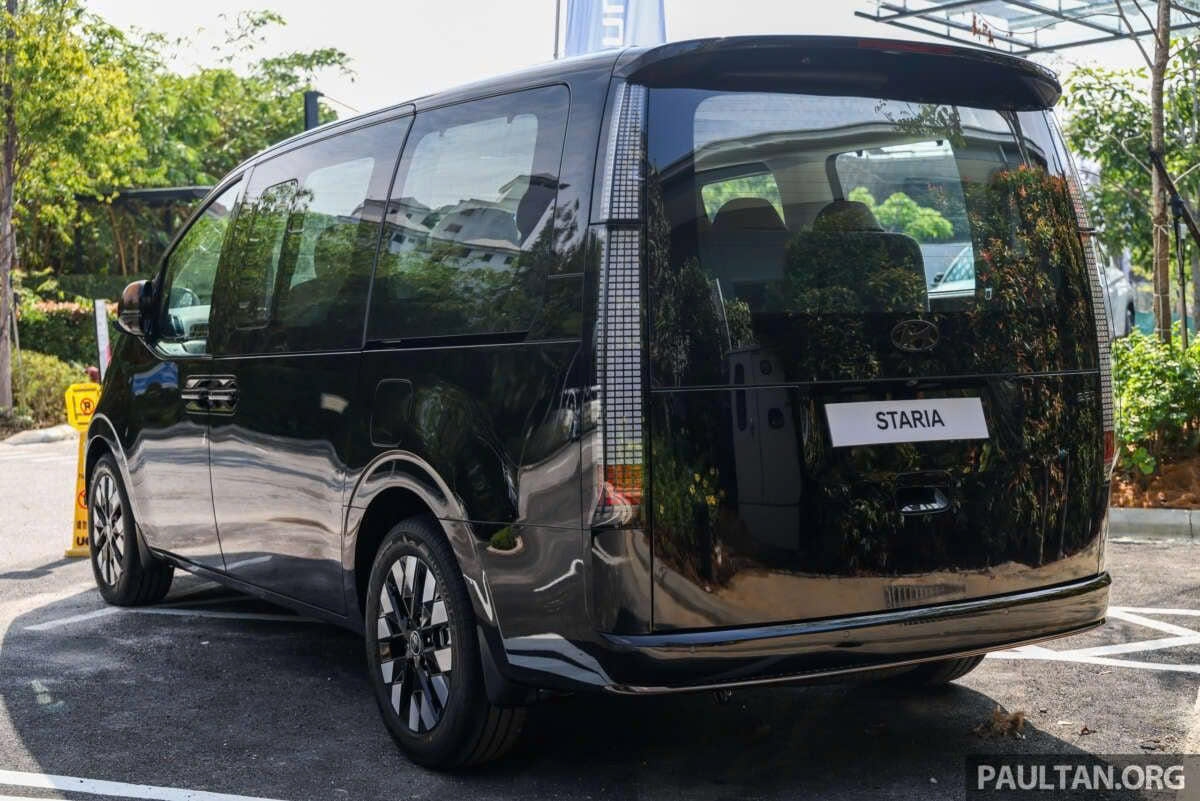 Hyundai Staria 2025 chuẩn bị ra mắt: Bản 7 chỗ cao cấp trở lại, bản 10 chỗ giữ nguyên- Ảnh 2. Hyundai Staria 2025 chuẩn bị ra mắt: Bản 7 chỗ cao cấp trở lại, bản 10 chỗ giữ nguyên- Ảnh 2.