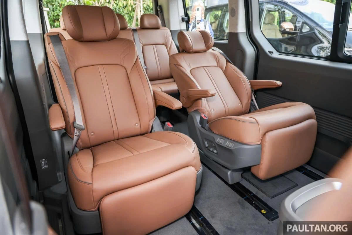 Hyundai Staria 2025 chuẩn bị ra mắt: Bản 7 chỗ cao cấp trở lại, bản 10 chỗ giữ nguyên- Ảnh 8. Hyundai Staria 2025 chuẩn bị ra mắt: Bản 7 chỗ cao cấp trở lại, bản 10 chỗ giữ nguyên- Ảnh 8.