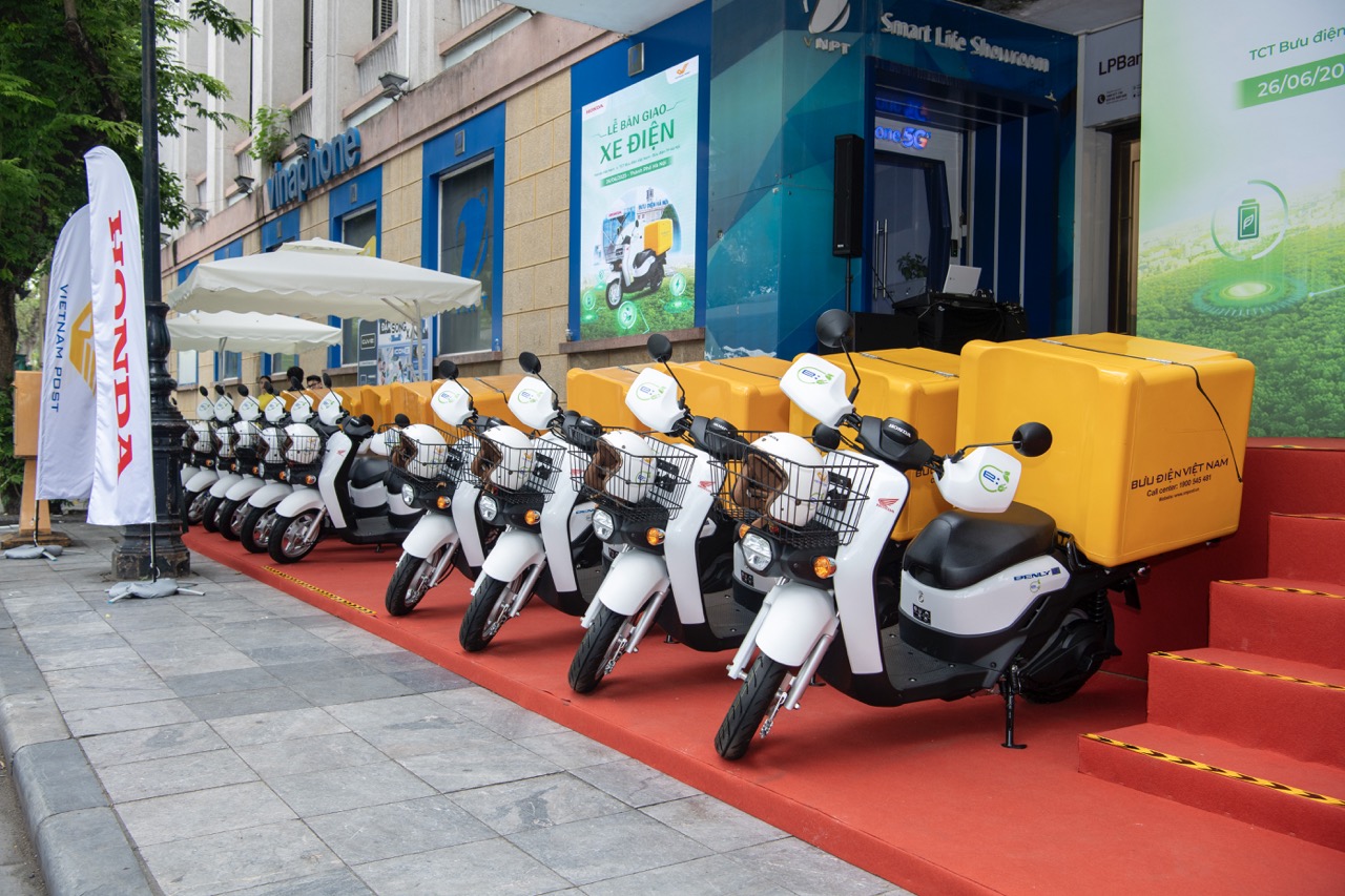 Honda Benly e: - Xe điện giao hàng cho Bưu điện Việt Nam, được các bưu tá nói gì mà tăng gấp đôi lượng giao sau 1 năm?- Ảnh 3.