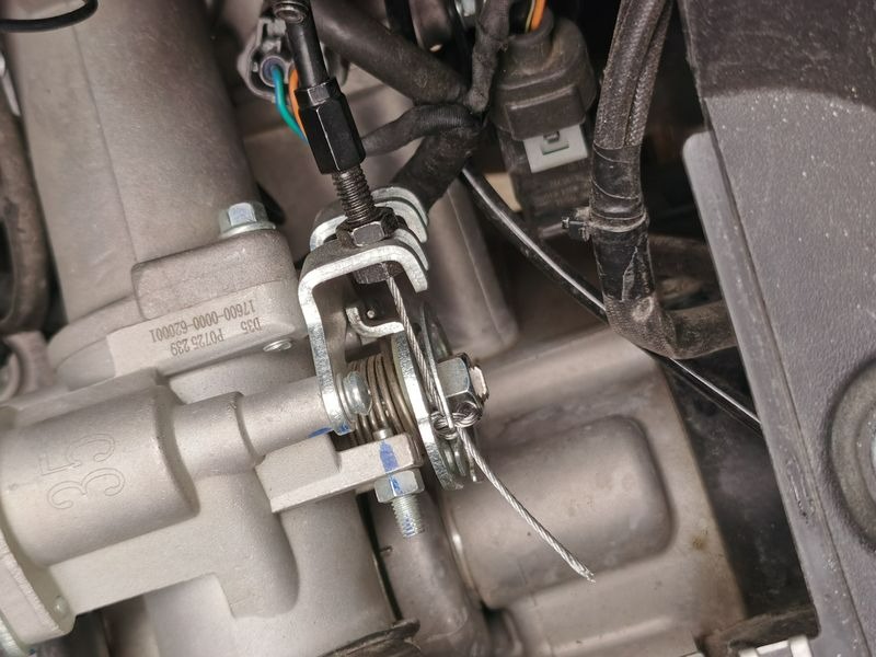 Chia sẻ kinh nghiệm thực chiến: Cách xử lý khẩn cấp khi dây ga xe máy bị đứt- Ảnh 4. Chia sẻ kinh nghiệm thực chiến: Cách xử lý khẩn cấp khi dây ga xe máy bị đứt- Ảnh 4.
