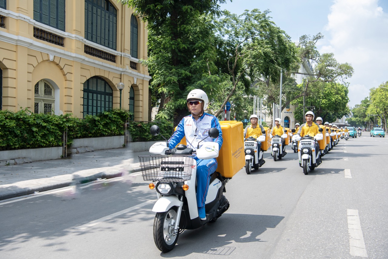 Honda Benly e: - Xe điện giao hàng cho Bưu điện Việt Nam, được các bưu tá nói gì mà tăng gấp đôi lượng giao sau 1 năm?- Ảnh 2.