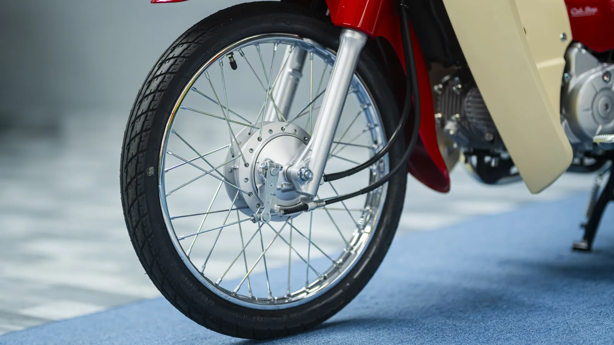 Honda Super Cub bản giới hạn được đưa về Việt Nam- Ảnh 9. Honda Super Cub bản giới hạn được đưa về Việt Nam- Ảnh 9.