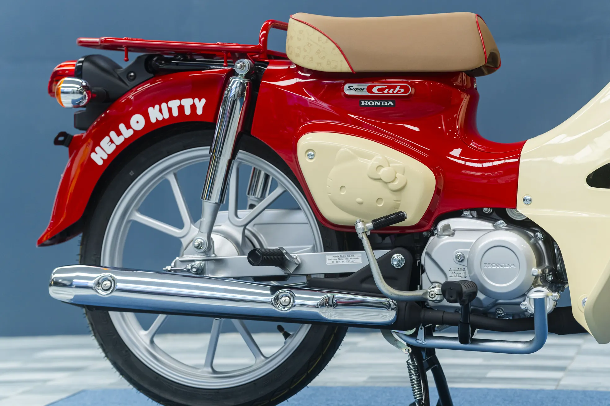 Honda Super Cub bản giới hạn được đưa về Việt Nam- Ảnh 14. Honda Super Cub bản giới hạn được đưa về Việt Nam- Ảnh 14.