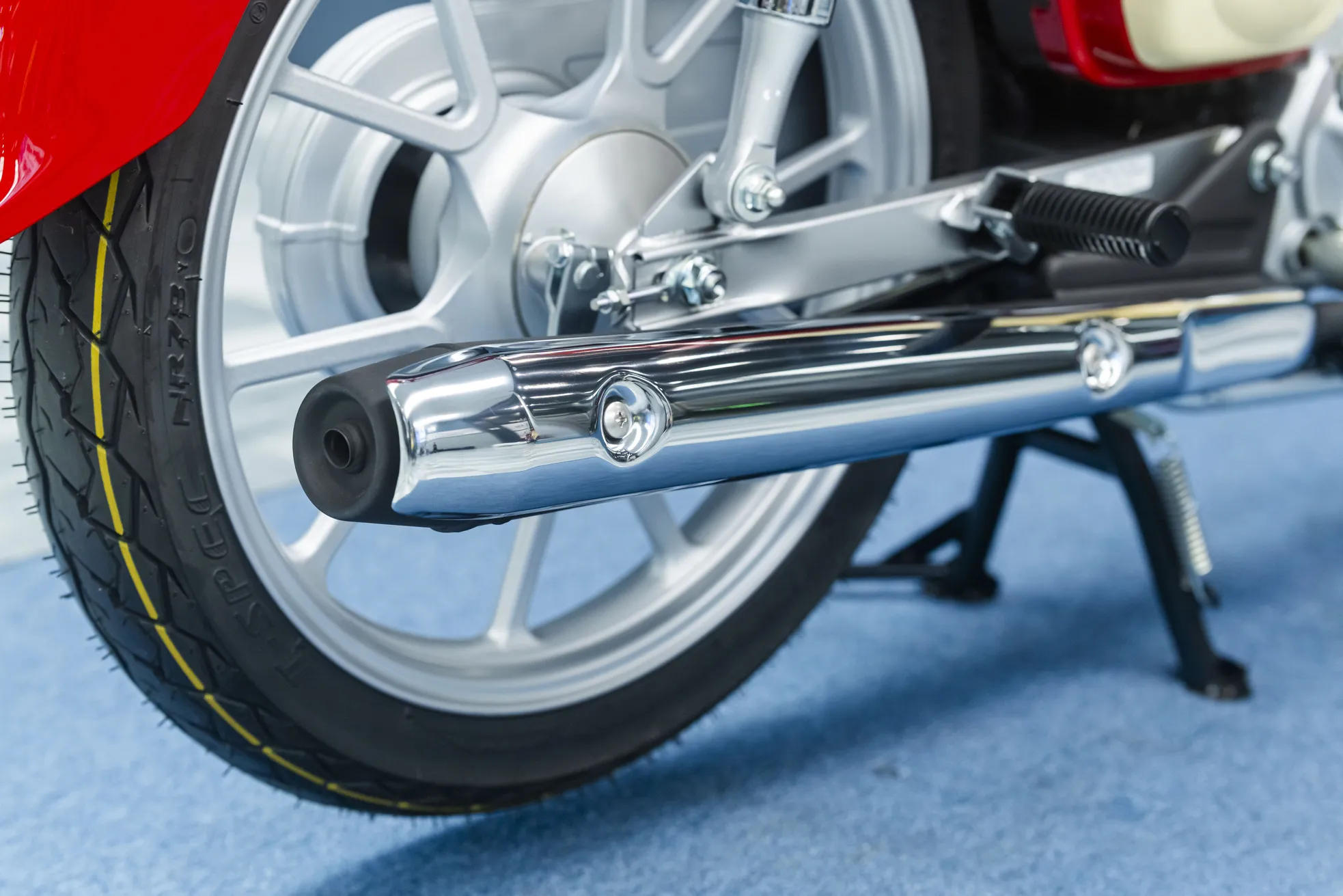 Honda Super Cub bản giới hạn được đưa về Việt Nam- Ảnh 11. Honda Super Cub bản giới hạn được đưa về Việt Nam- Ảnh 11.