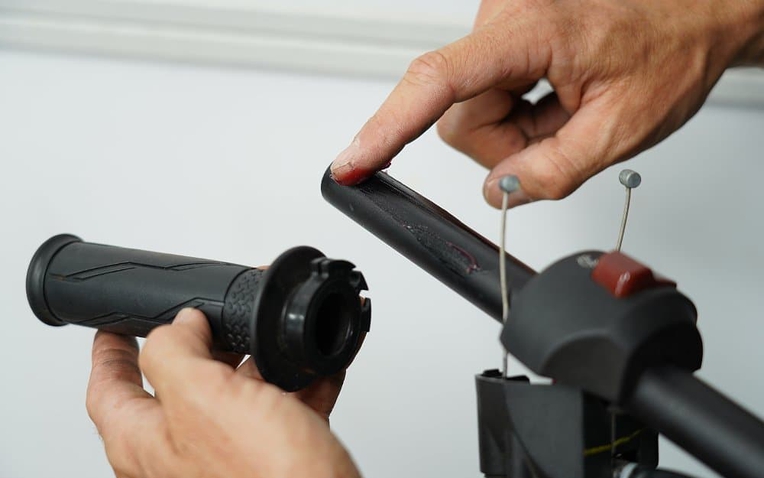 Chia sẻ kinh nghiệm thực chiến: Cách xử lý khẩn cấp khi dây ga xe máy bị đứt- Ảnh 1. Chia sẻ kinh nghiệm thực chiến: Cách xử lý khẩn cấp khi dây ga xe máy bị đứt- Ảnh 1.