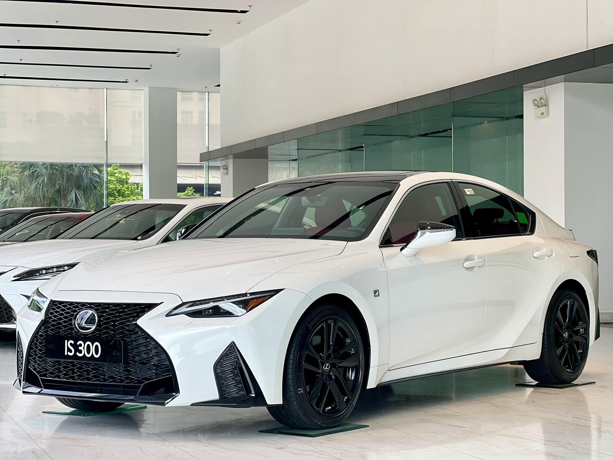 Lexus IS từng bán ở Việt Nam sẽ có diện mạo mới thể thao hơn hẳn để cạnh tranh C-Class, 3 Series?- Ảnh 8.