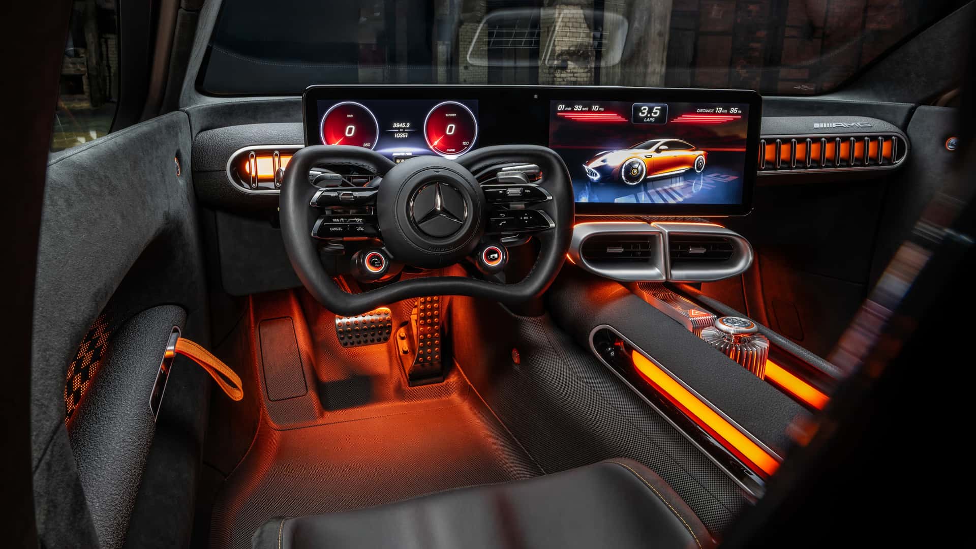Mercedes-AMG GT đời mới này gắn loa ở đèn pha để giả một thứ tiếng mà fan xe xăng yêu thích- Ảnh 11. Mercedes-AMG GT đời mới này gắn loa ở đèn pha để giả một thứ tiếng mà fan xe xăng yêu thích- Ảnh 11.