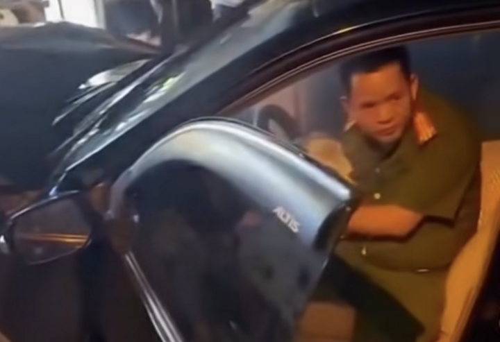 Cách chức trung tá công an say xỉn gây tai nạn liên hoàn ở Bắc Ninh- Ảnh 1. Cách chức trung tá công an say xỉn gây tai nạn liên hoàn ở Bắc Ninh- Ảnh 1.
