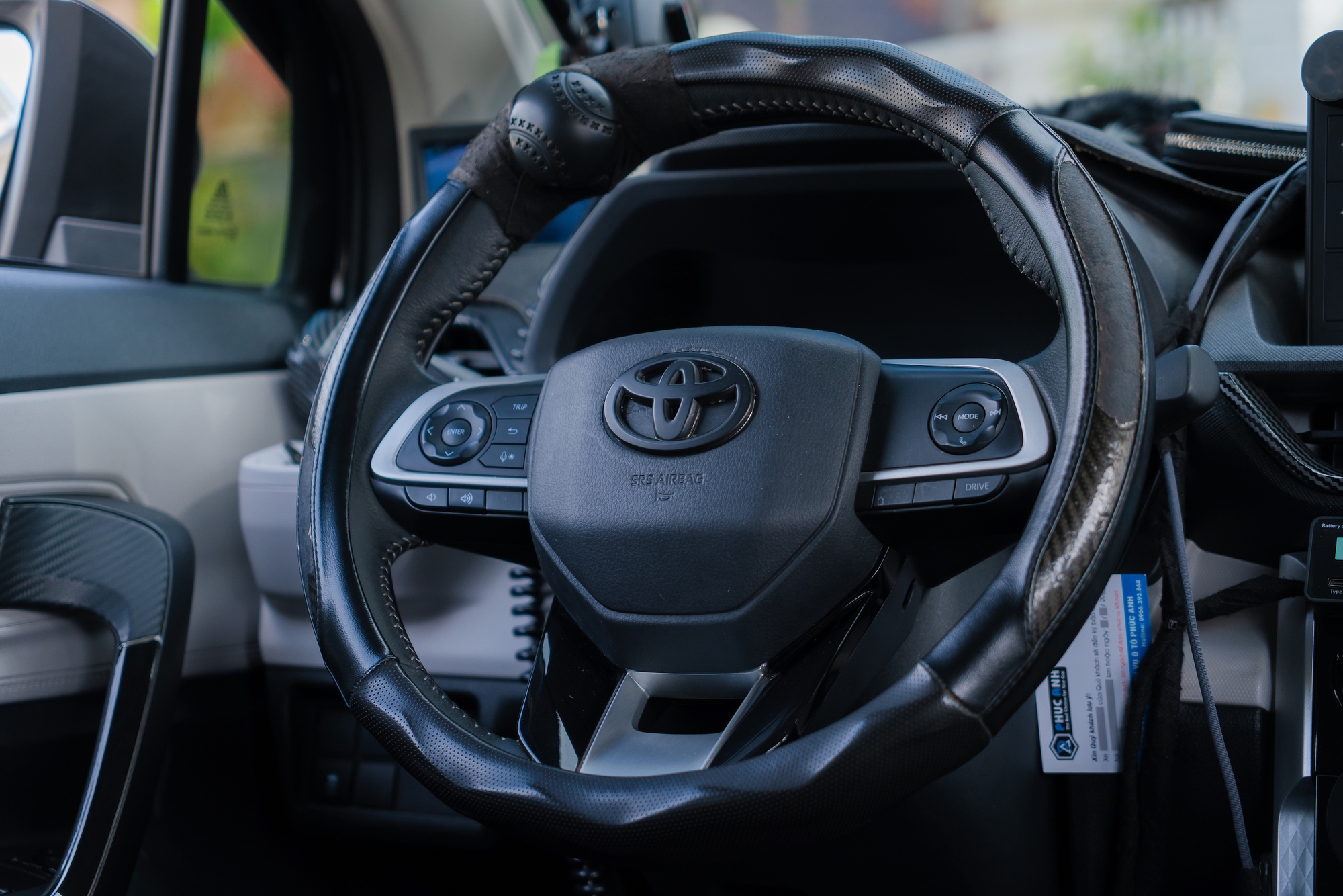 Toyota Veloz Cross độ ‘khét lẹt’ của 9x Hải Phòng: ‘Ăn xăng như ngửi’, full tải và 4 vali vẫn vượt đèo ngon lành- Ảnh 14. Toyota Veloz Cross độ ‘khét lẹt’ của 9x Hải Phòng: ‘Ăn xăng như ngửi’, full tải và 4 vali vẫn vượt đèo ngon lành- Ảnh 14.