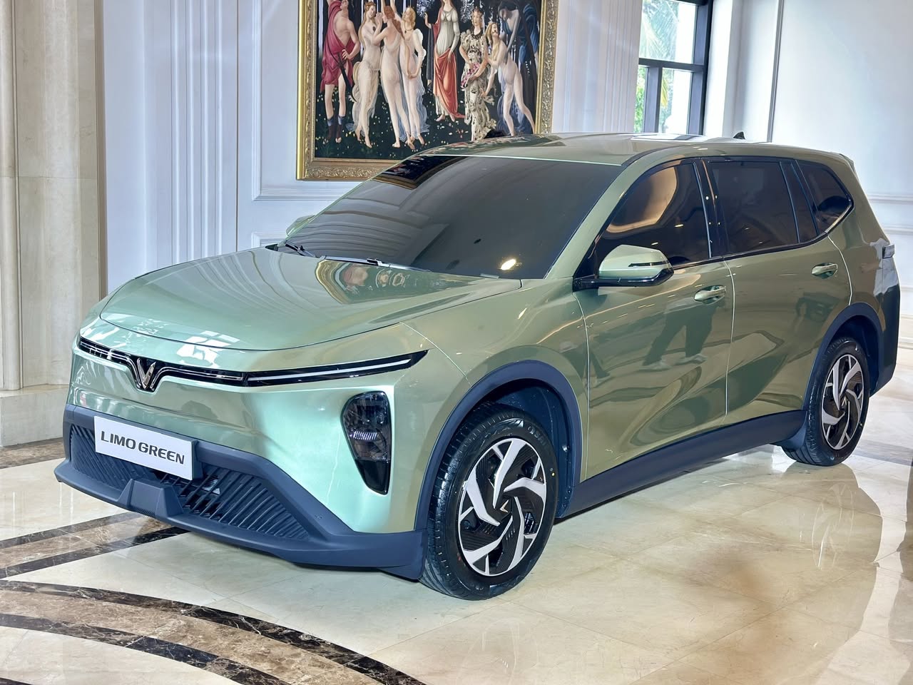 Chốt thông số VinFast Limo Green, đấu Xpander bằng động cơ điện mạnh 201 mã lực, chạy 450km/sạc, kích thước lớn hơn- Ảnh 1. Chốt thông số VinFast Limo Green, đấu Xpander bằng động cơ điện mạnh 201 mã lực, chạy 450km/sạc, kích thước lớn hơn- Ảnh 1.