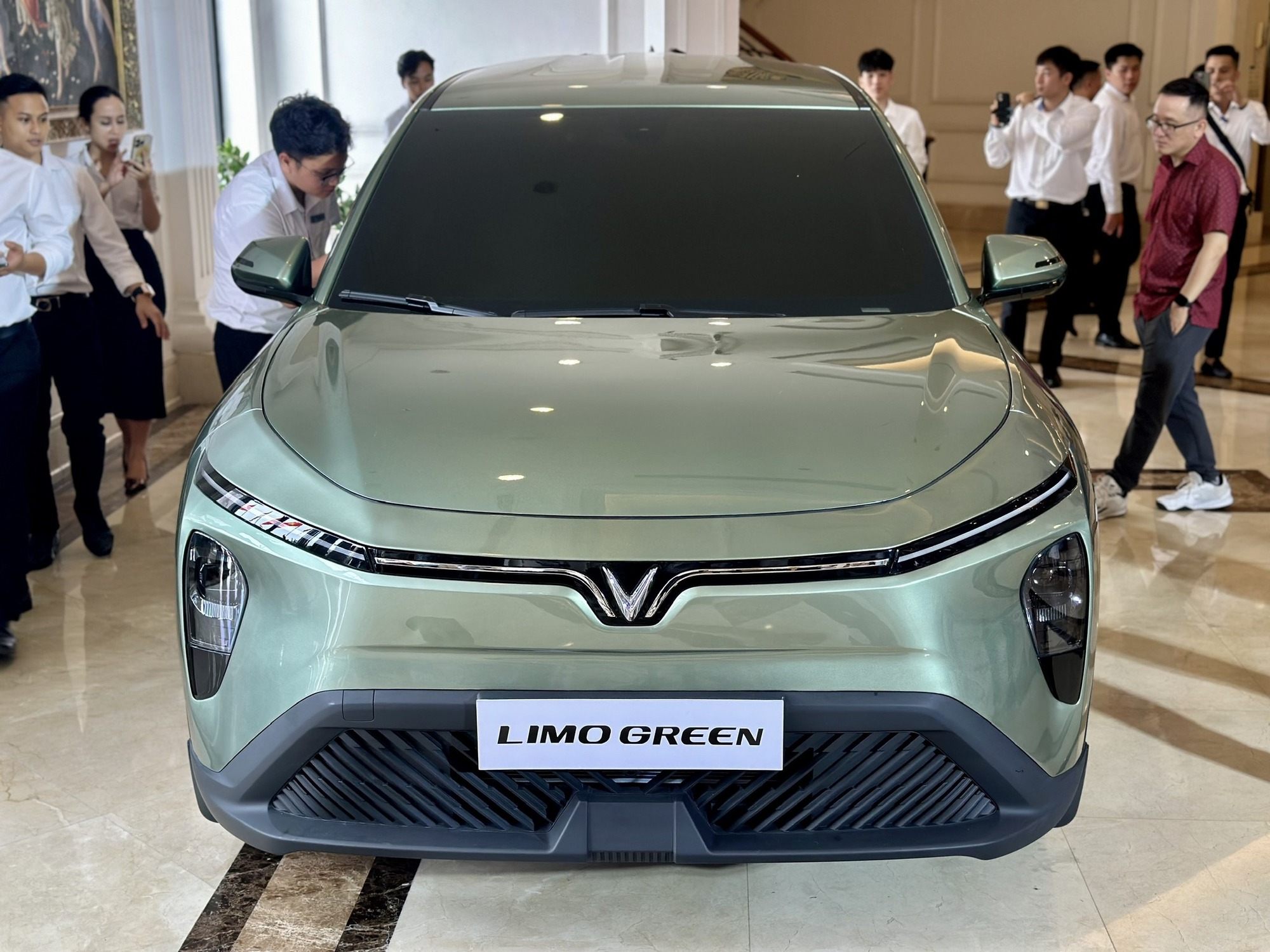 Chốt thông số VinFast Limo Green, đấu Xpander bằng động cơ điện mạnh 201 mã lực, chạy 450km/sạc, kích thước lớn hơn- Ảnh 7. Chốt thông số VinFast Limo Green, đấu Xpander bằng động cơ điện mạnh 201 mã lực, chạy 450km/sạc, kích thước lớn hơn- Ảnh 7.