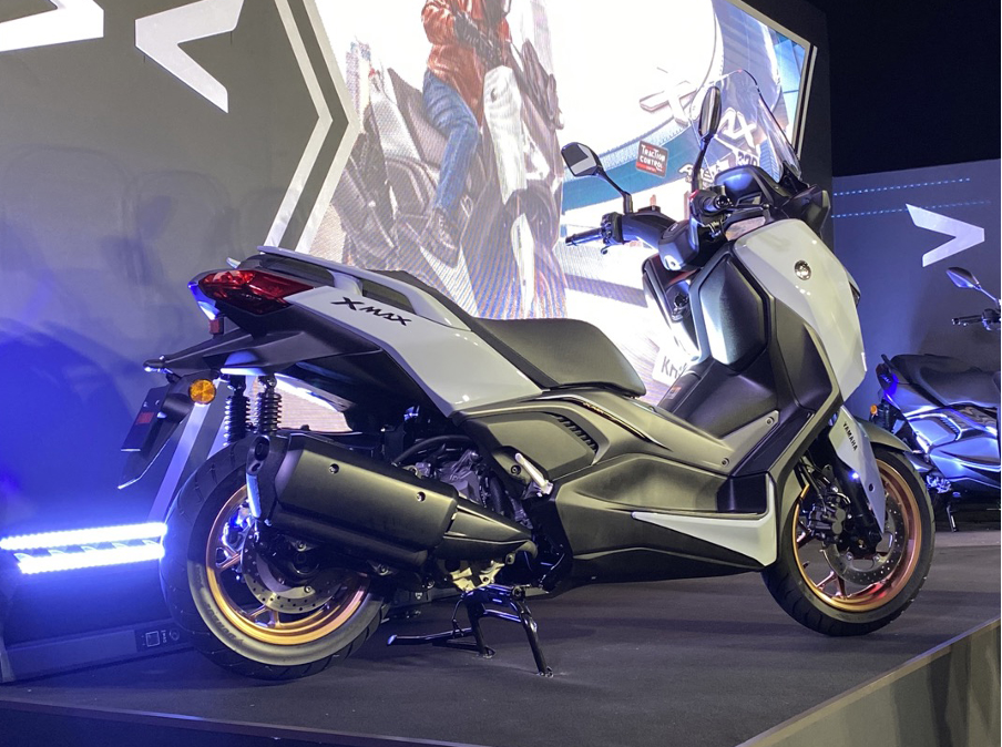 Yamaha XMAX 300 liệu có vừa đủ để đi làm, vừa ổn để đi phượt?- Ảnh 2.