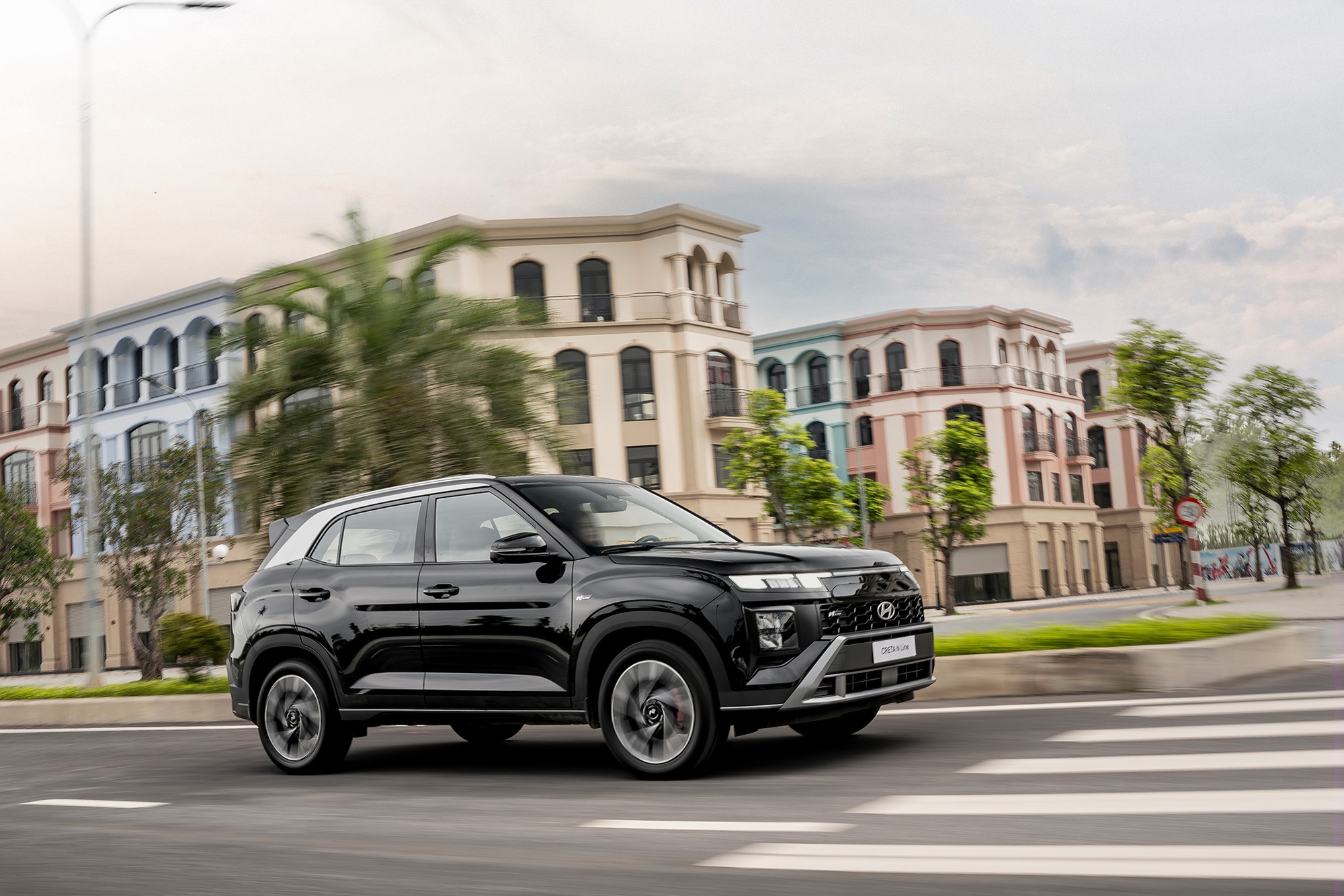 Hyundai Creta 2025 ra mắt Việt Nam: Giá từ 599 triệu đồng, thiết kế thay đổi từ ngoài vào trong, lần đầu có bản thể thao N Line, cạnh tranh Xforce- Ảnh 3.