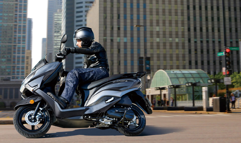 Suzuki âm thầm ra mắt mẫu xe tay ga 125cc: Giá chưa tới 60 triệu, nhưng trang bị 'giẫm chân tại chỗ'?- Ảnh 2.