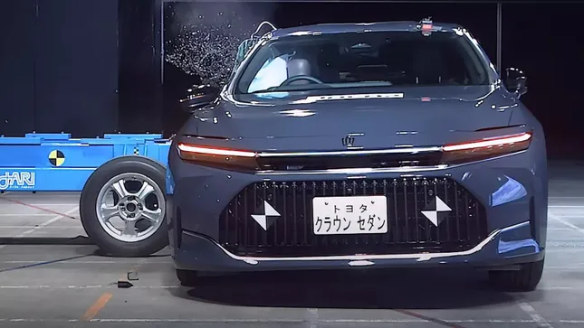 Toyota dẫn đầu nhóm xe Nhật an toàn nhất- Ảnh 2. Toyota dẫn đầu nhóm xe Nhật an toàn nhất- Ảnh 2.